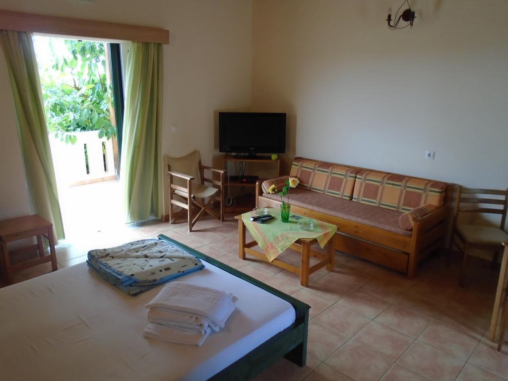 Tompras Village Paralia Demonias Room photo